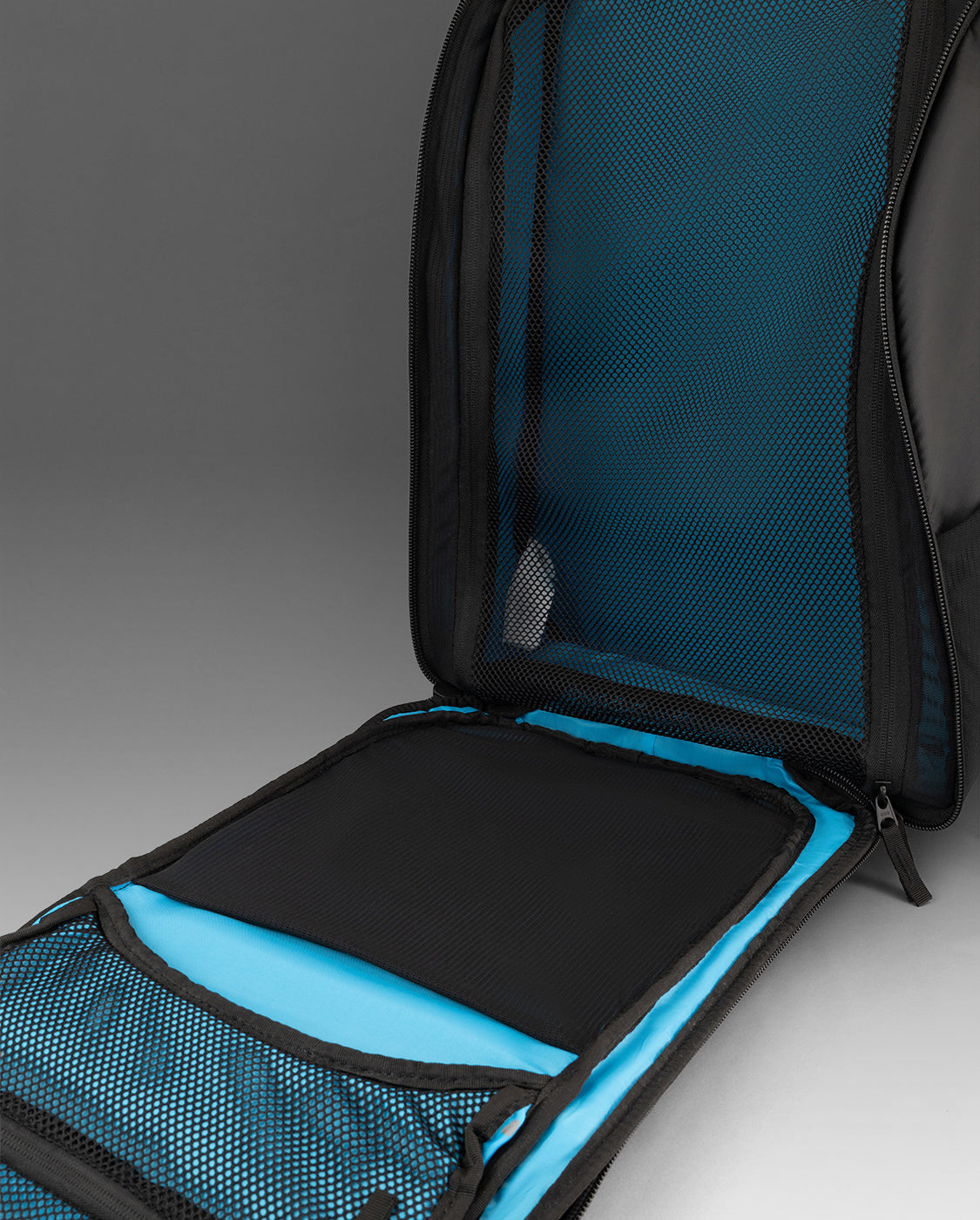 2XU Unisex Transition Backpack - Black / Aloha – Running Lab Singapore