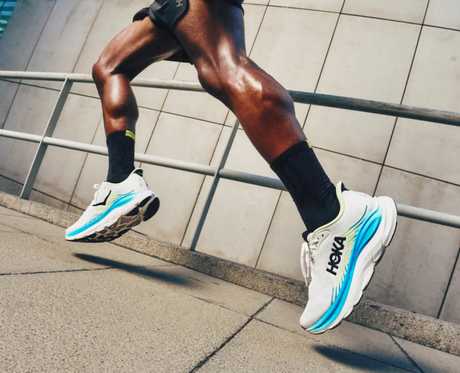 Buy HOKA Men Clifton 11 Wide - Frost / Black for running in Singapore - Running Lab SG