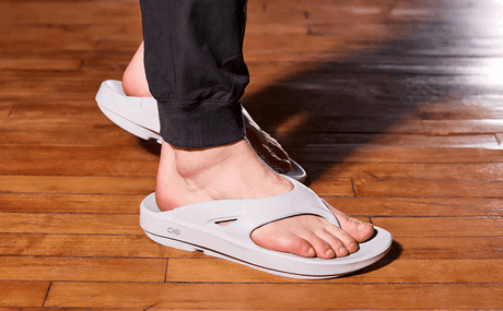 Buy OOFOS Unisex OOriginal - Moonstone for running in Singapore - Running Lab SG