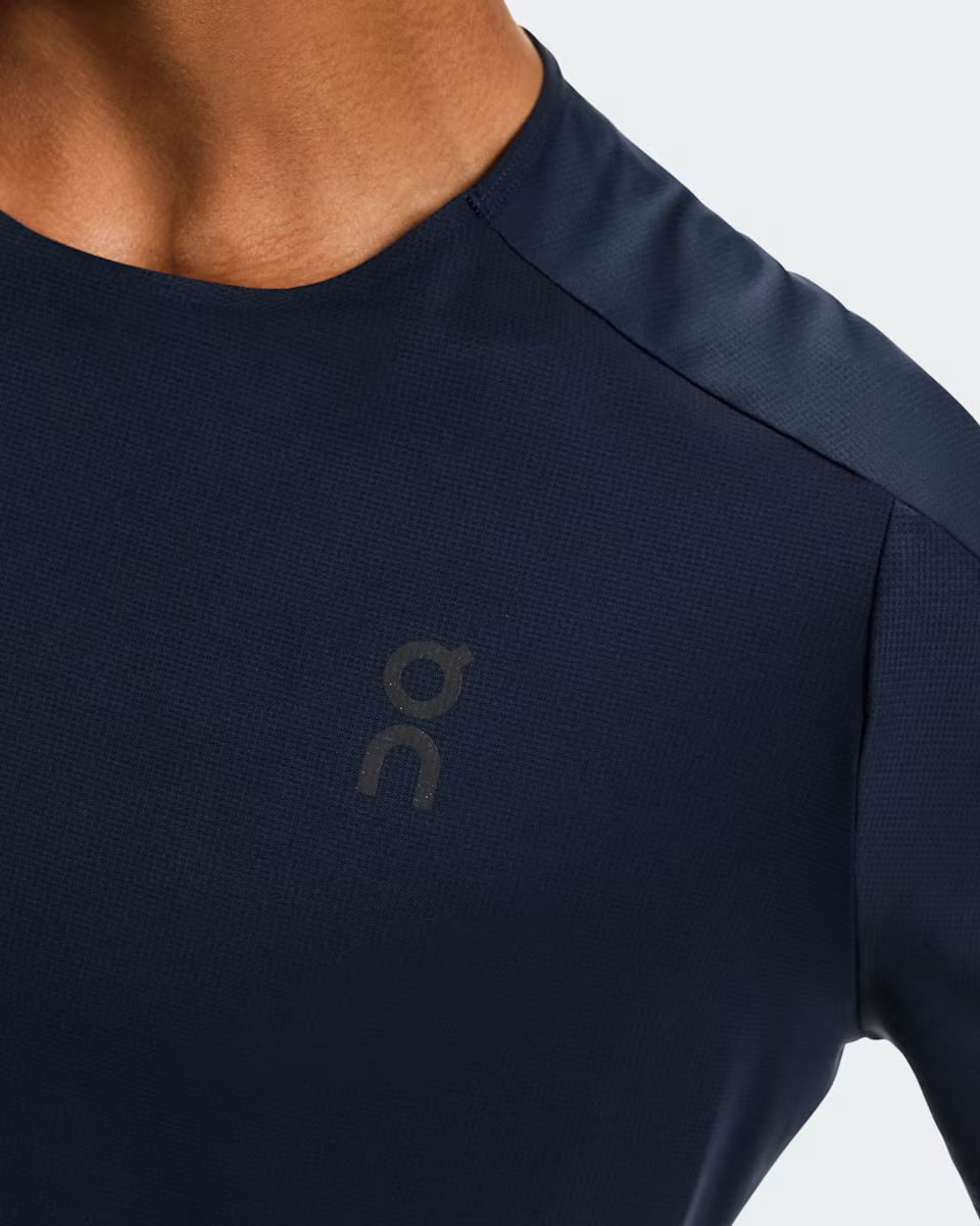 On Men Performance-T - Navy / Black