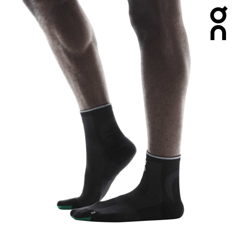 Running Lab Socks On Unisex Elite Run Sock Mid - Black / Magnet – Running Lab Singapore
