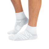 On Running Men Performance Mid Sock - White / Ivory